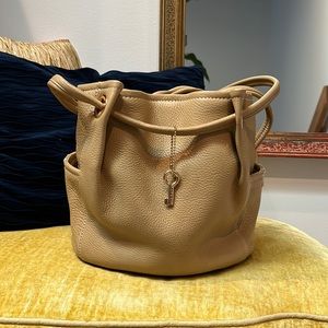 Fossil leather purse, good condition, tan color